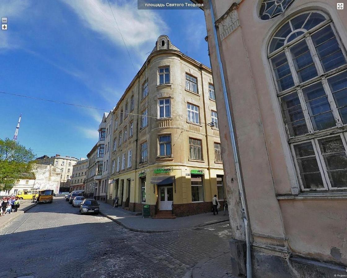 Romantic Apartments - In The Center Of Lviv , King-Size Bed Exteriér fotografie
