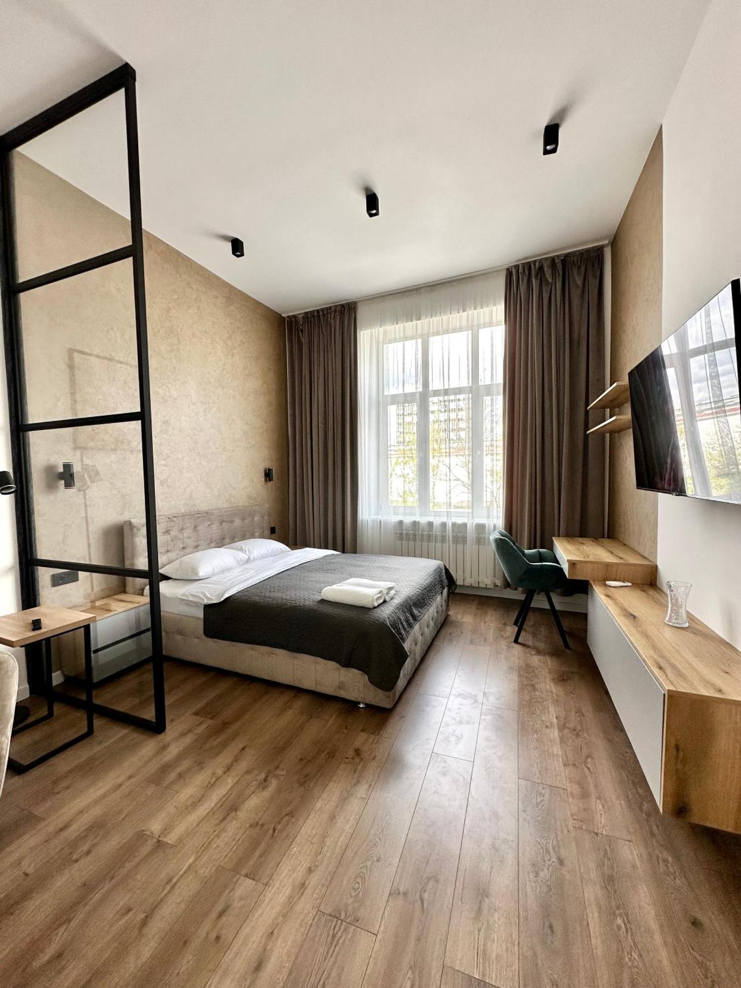 Romantic Apartments - In The Center Of Lviv , King-Size Bed Exteriér fotografie