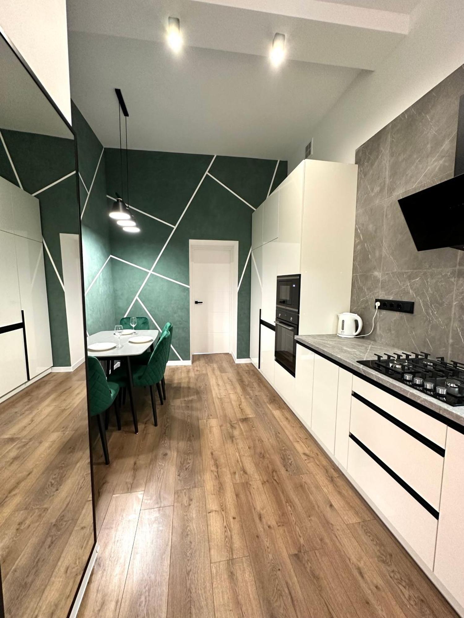 Romantic Apartments - In The Center Of Lviv , King-Size Bed Exteriér fotografie