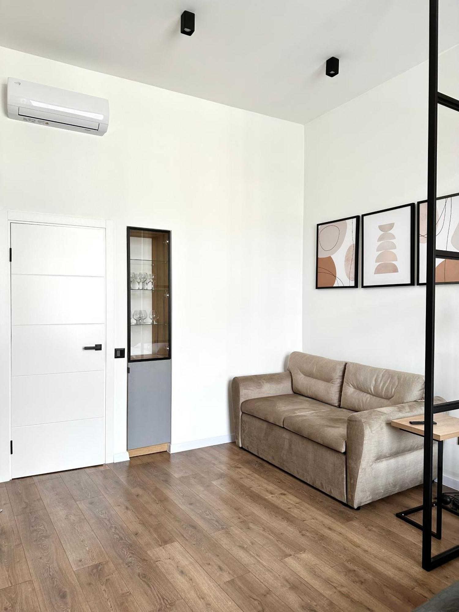 Romantic Apartments - In The Center Of Lviv , King-Size Bed Exteriér fotografie
